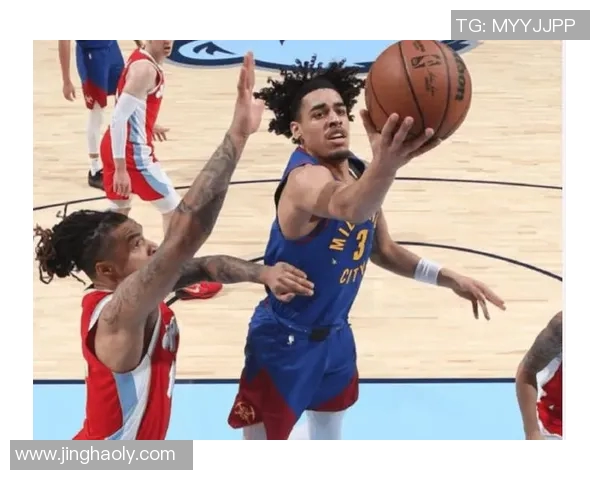 快船在绝境中逆袭灰熊上演惊天逆转全场观众为之震撼 快船在绝境中逆袭灰熊上演惊天逆转全场观众为之震撼