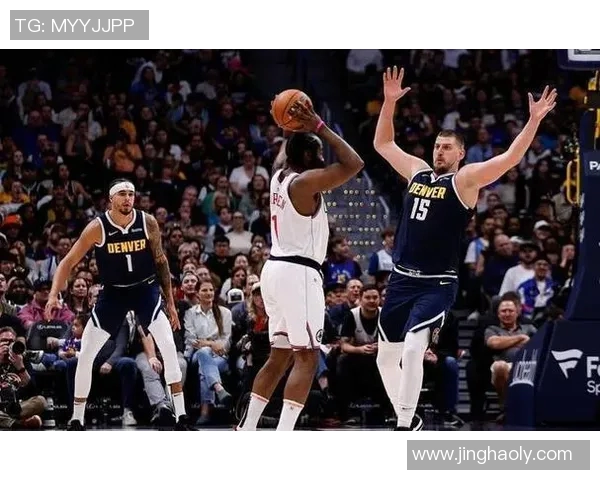 杰伦布朗如何在NBA赛场上展现领导力与全面技能的双重魅力